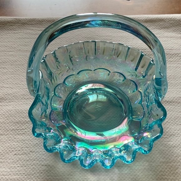 Vintage Westmoreland Glass Iridescent Aqua Blue Ruffled Edge Handled Basket - Picture 7 of 10